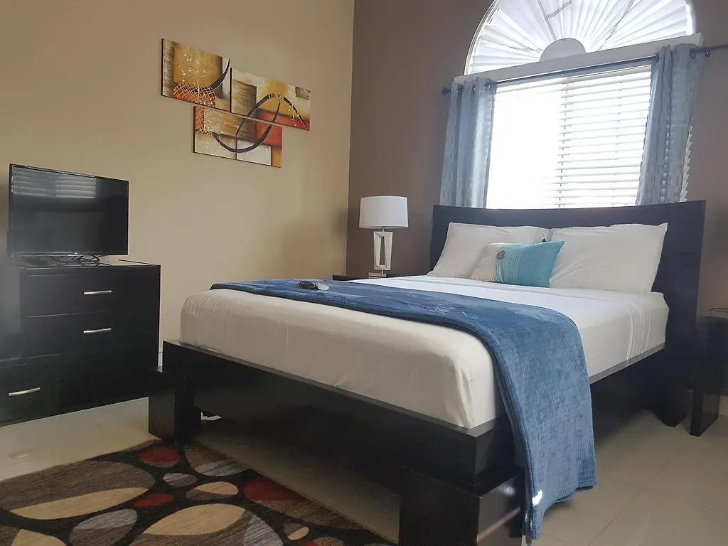 Pensjonat Caymanas Golf And Polo Resort Ellis Caymanas